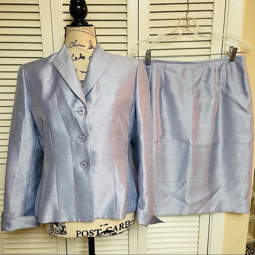 Le Suit Skirt Suit